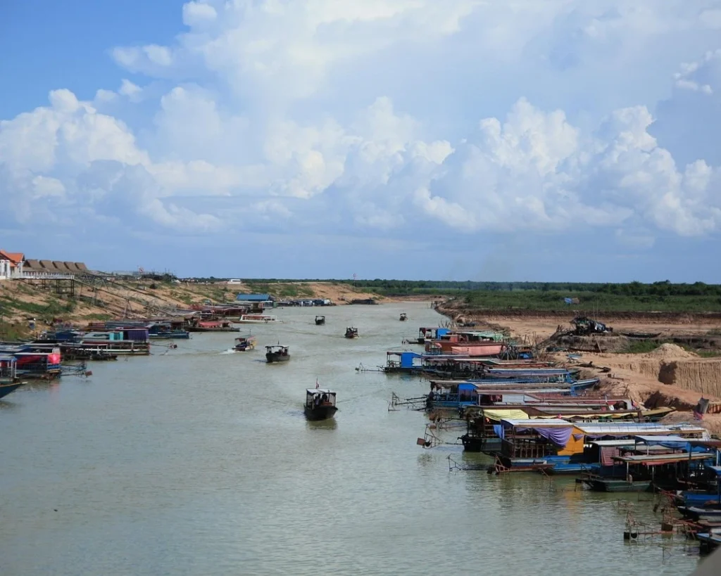 Phnom Penh's Lake is one of the lost tourist attractions