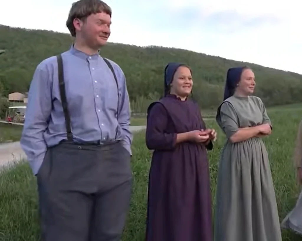 Responsibilities in amish community