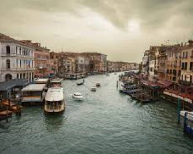 Grand Canal is one of the amazing canals