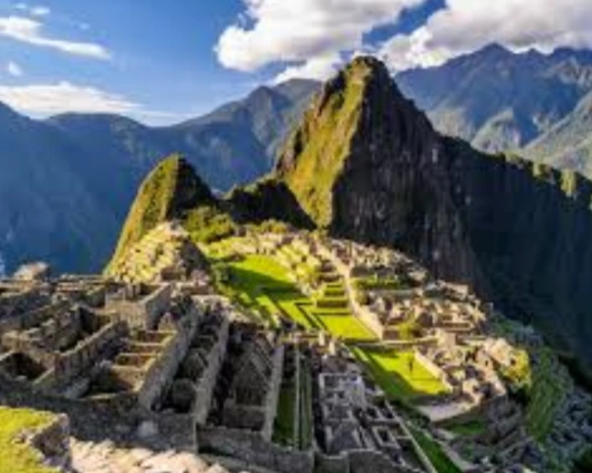 Visit Machu Picchu is one of the amazing facts about Peru