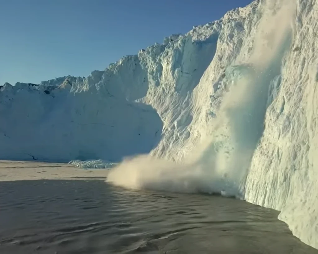Greenland is one of the places have most extreme weather