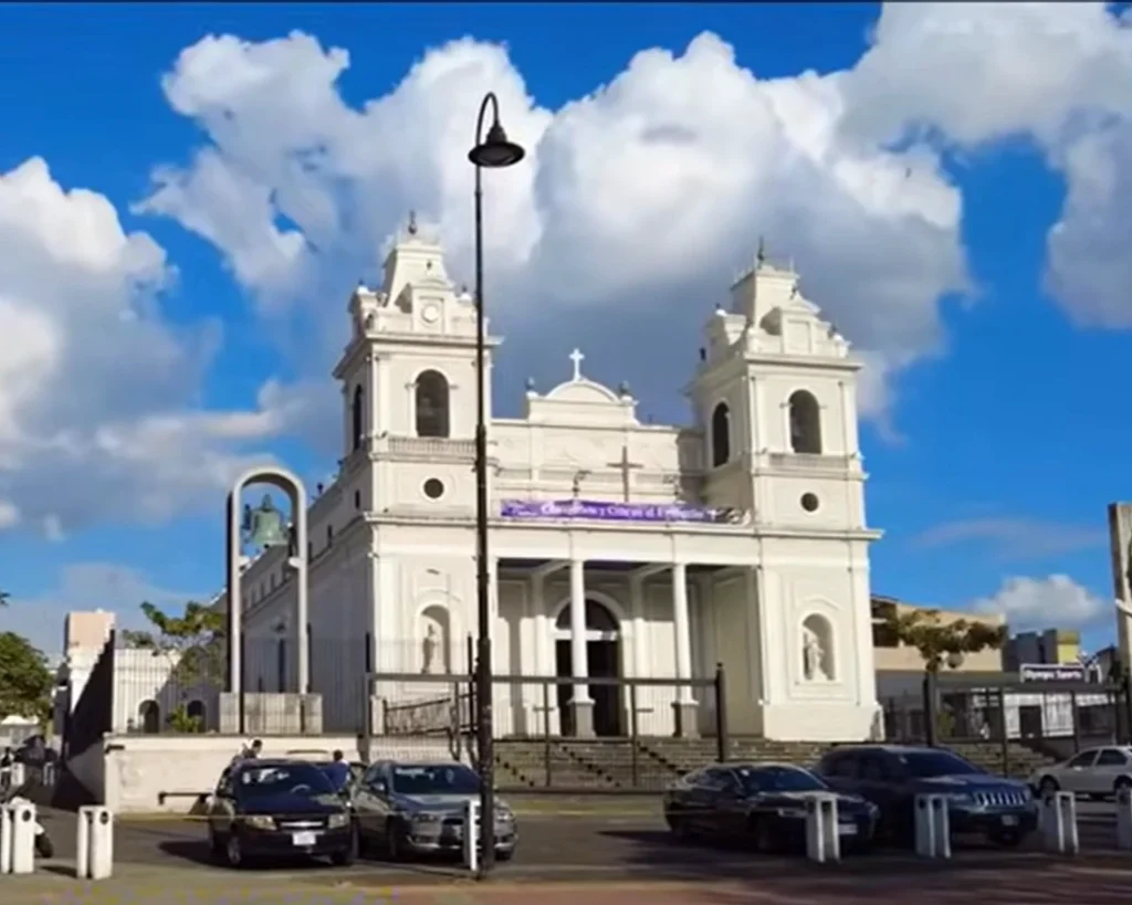 No Street Name is one of the amazing facts about Costa Rica