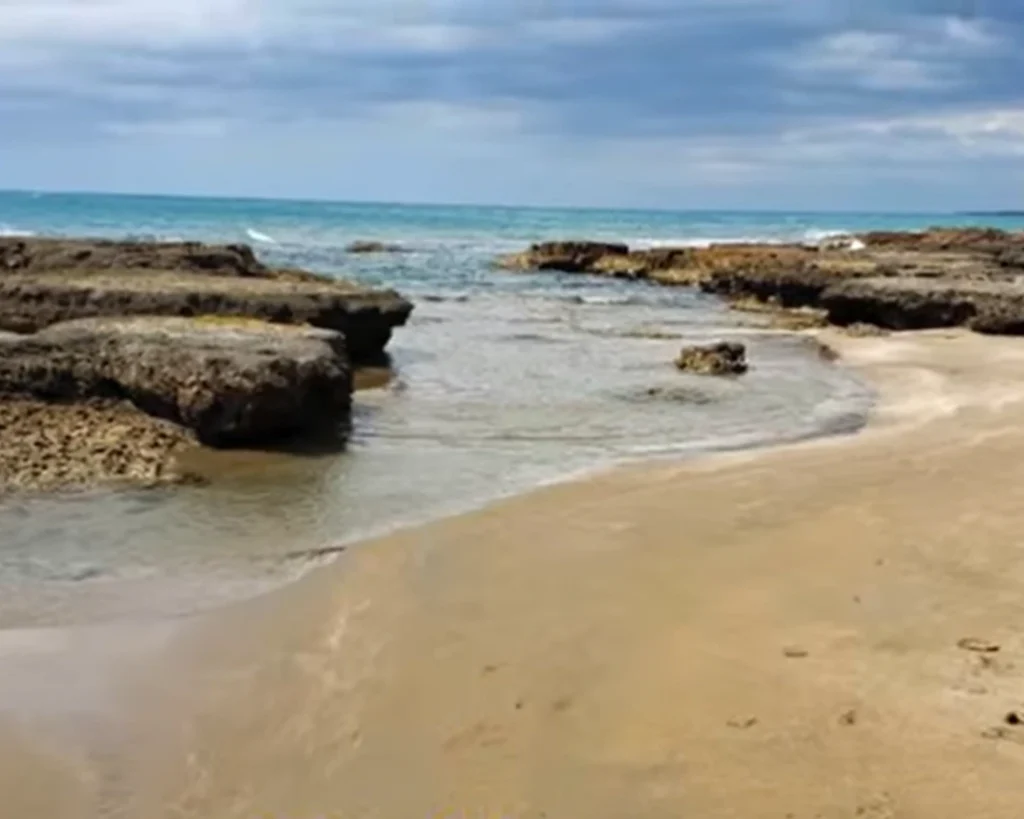 Secret Beaches is one of the amazing facts about Jamaica