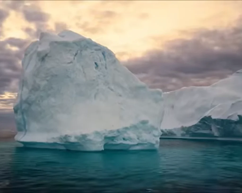 Purest Air And Water is one of the amazing facts about Greenland