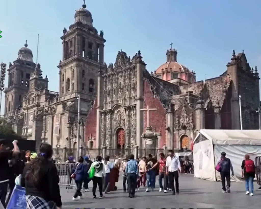Sinking is one of the amazing facts about Mexico