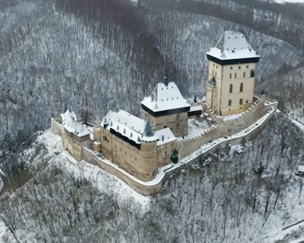 Ancient Castles is one of the amazing facts about Czech Republic