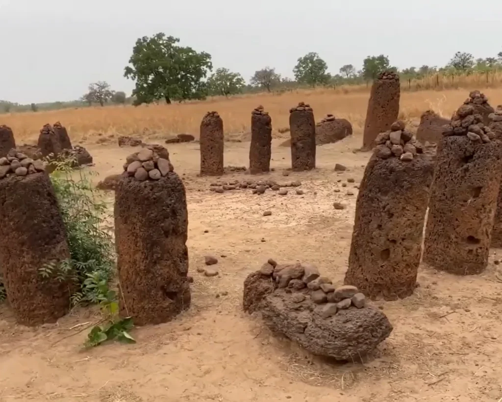 Sen Gambian Stone Circles is one of the amazing facts about Gambia