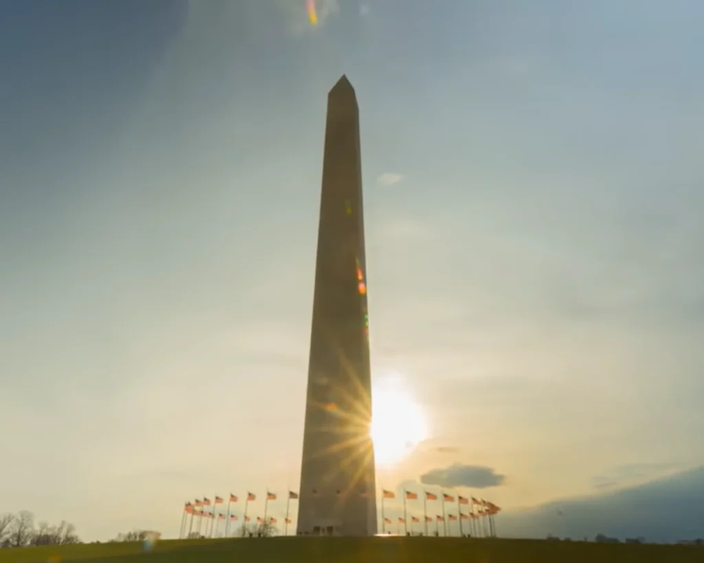 Washington Monument is one of the amazing facts about Washington
