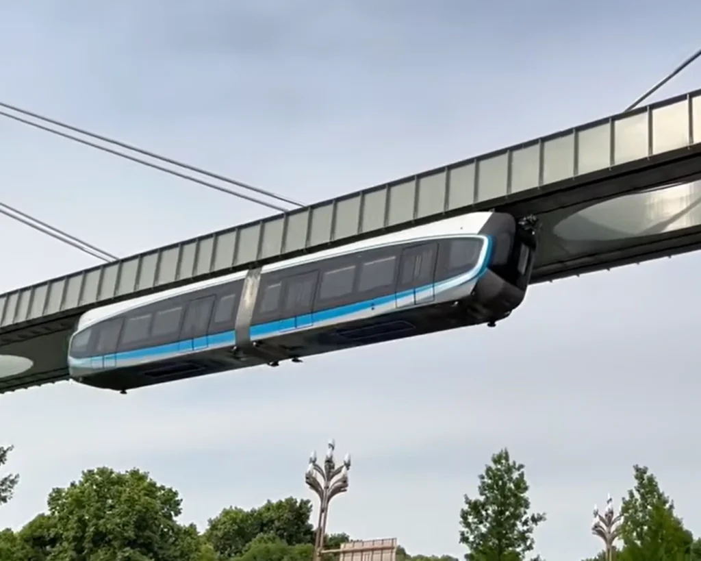 Wuhan Sky Rail is one of the weird trains